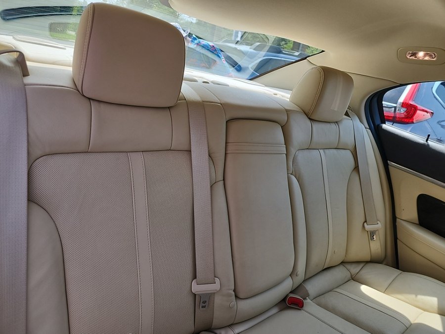 Used 2014 Lincoln MKS w/ Equipment Group 101A FWD image 37