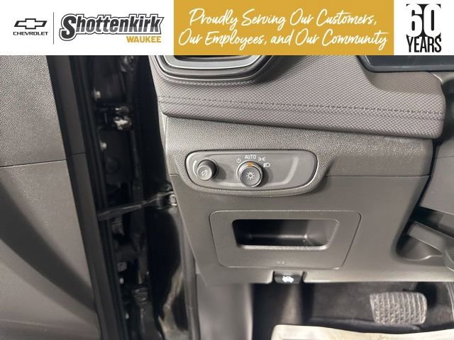 Used 2024 Chevrolet TrailBlazer LS w/ LS Convenience Package image 31