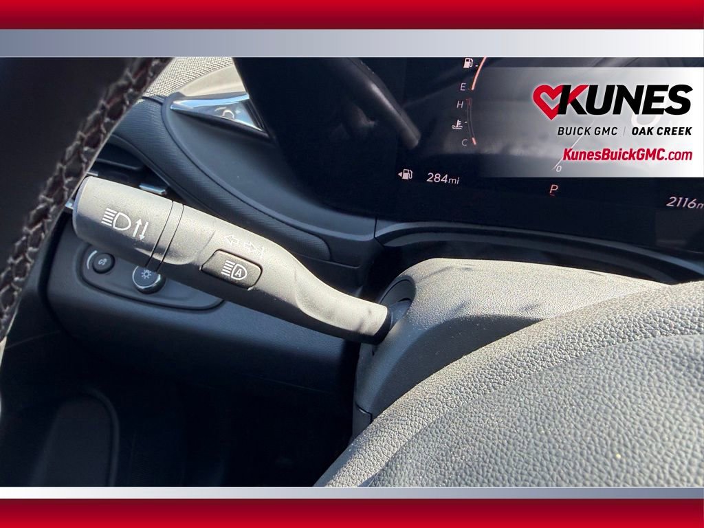 Used 2025 Buick Envista Preferred w/ Convenience I Package image 12