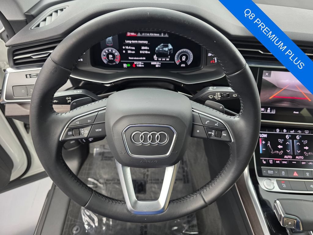 Used 2020 Audi Q8 Premium Plus w/ Premium Plus Package AWD/4WD image 18
