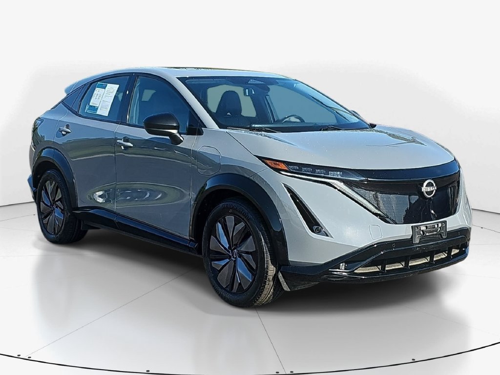 Used 2024 Nissan Ariya AWD image 3