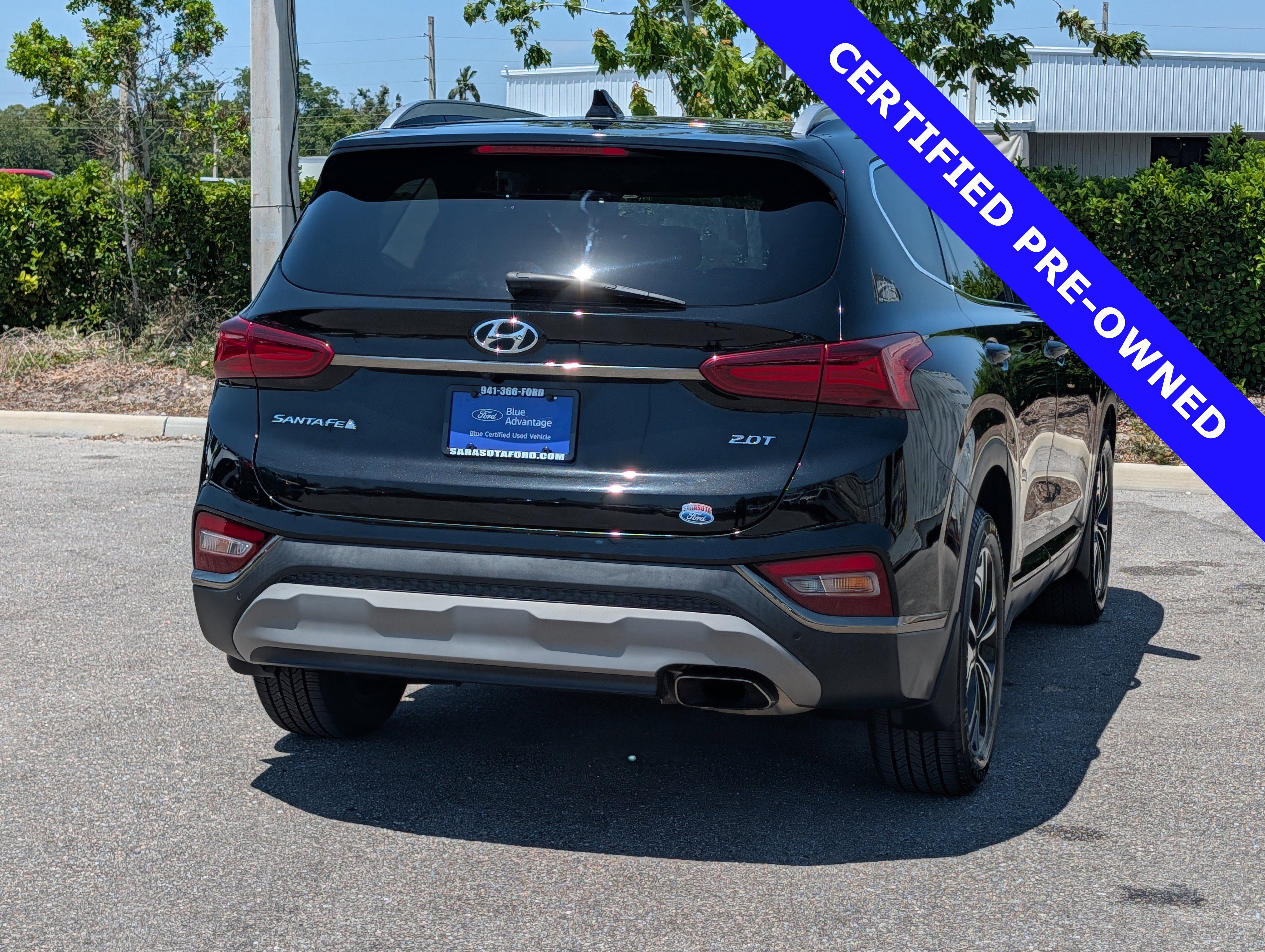 Used 2020 Hyundai Santa Fe Limited FWD image 4