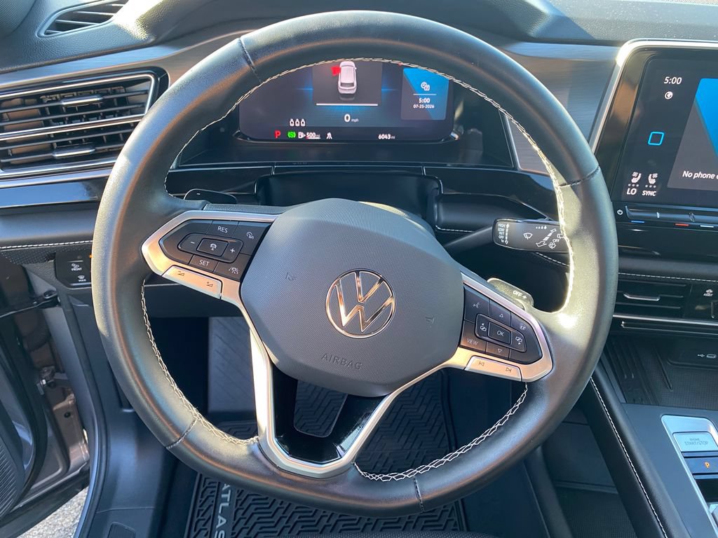 Used 2025 Volkswagen Atlas Cross Sport SE FWD image 14