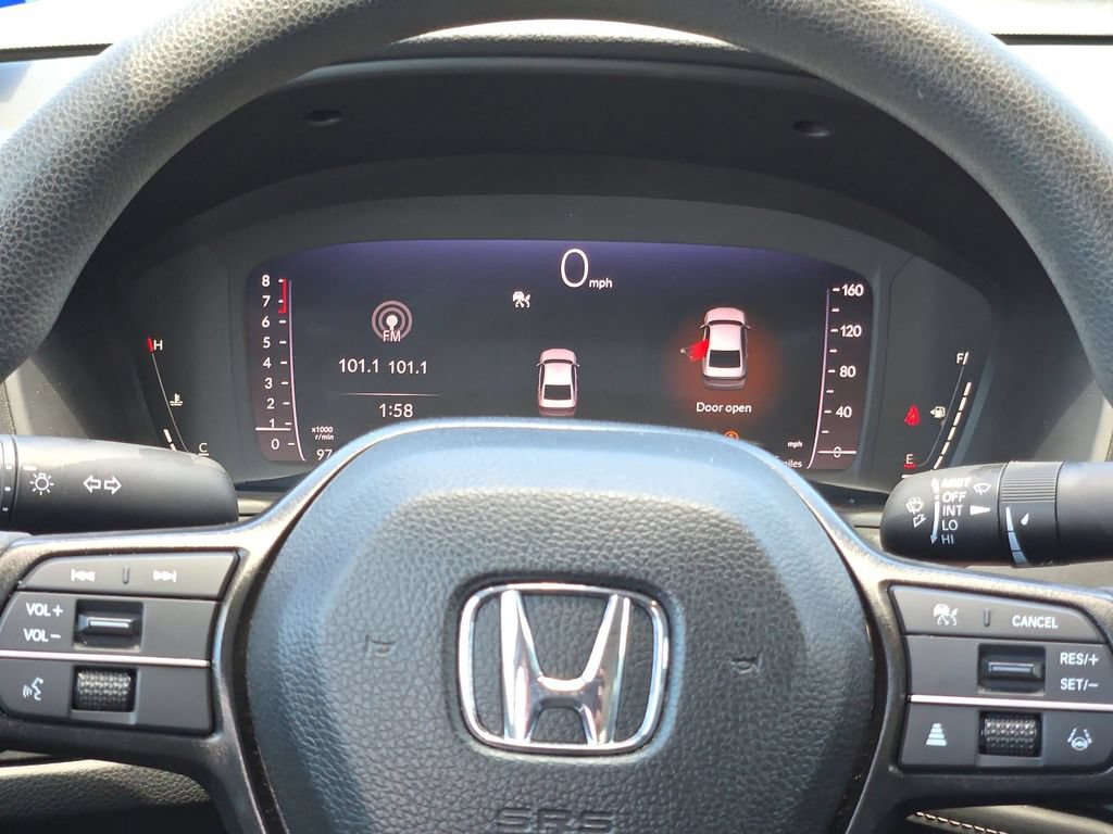 Used 2025 Honda Accord SE image 25