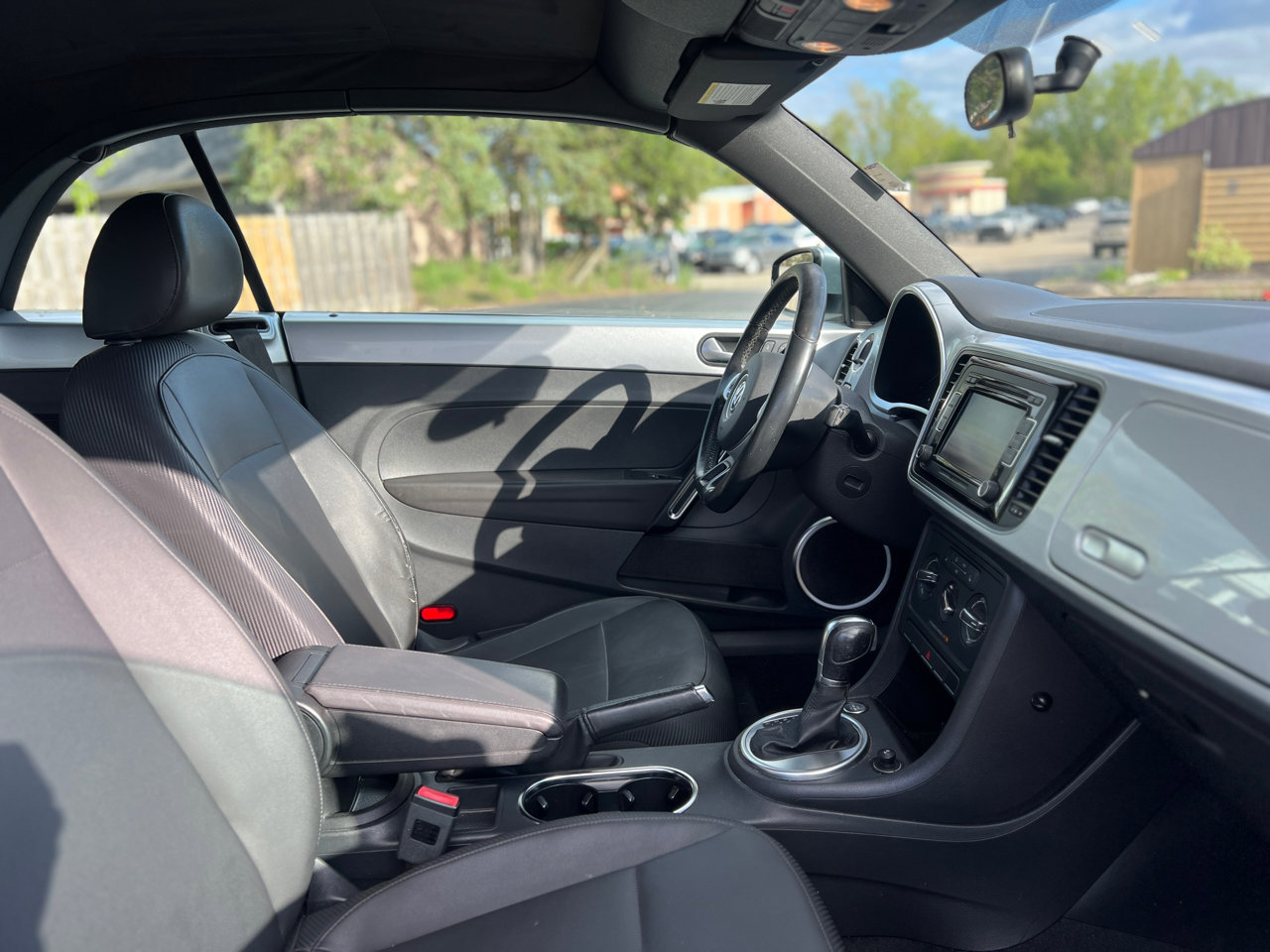 Used 2015 Volkswagen Beetle 1.8T image 31