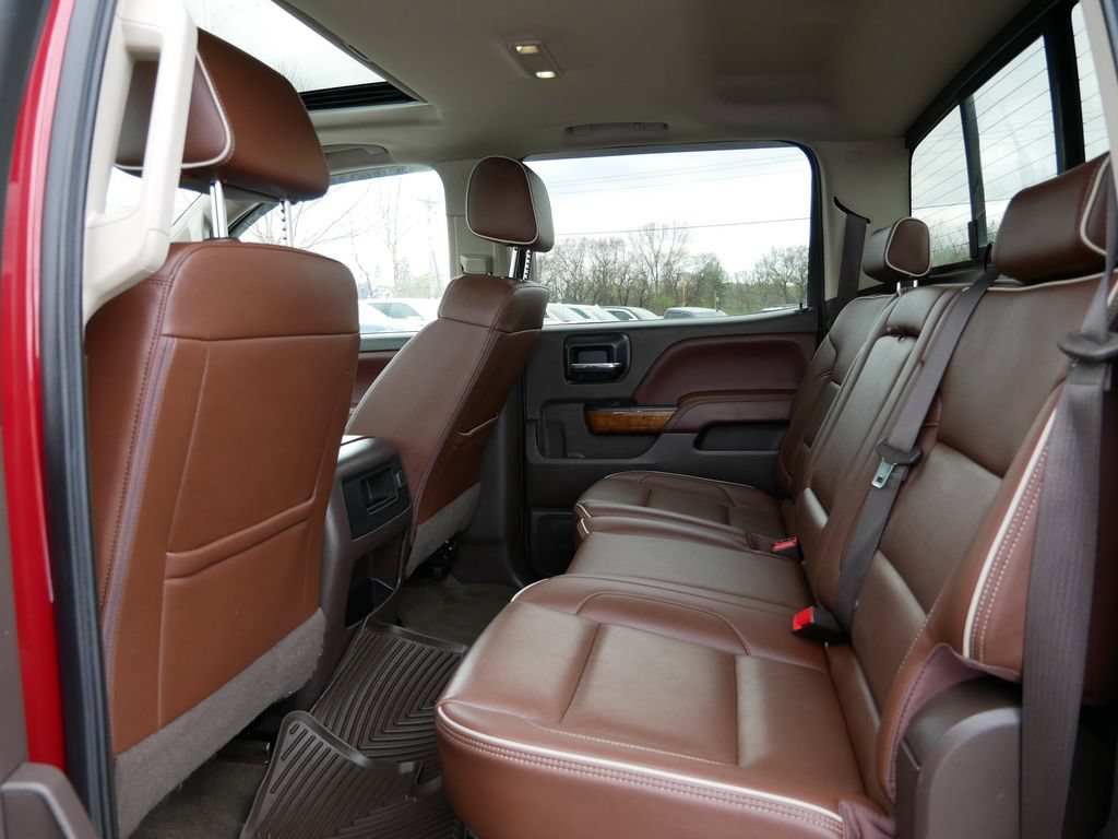 Used 2018 Chevrolet Silverado 1500 High Country AWD/4WD image 16