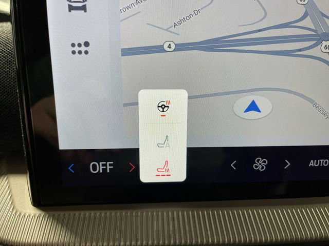 Used 2026 Ford Explorer Active w/ Active Comfort Package image 32