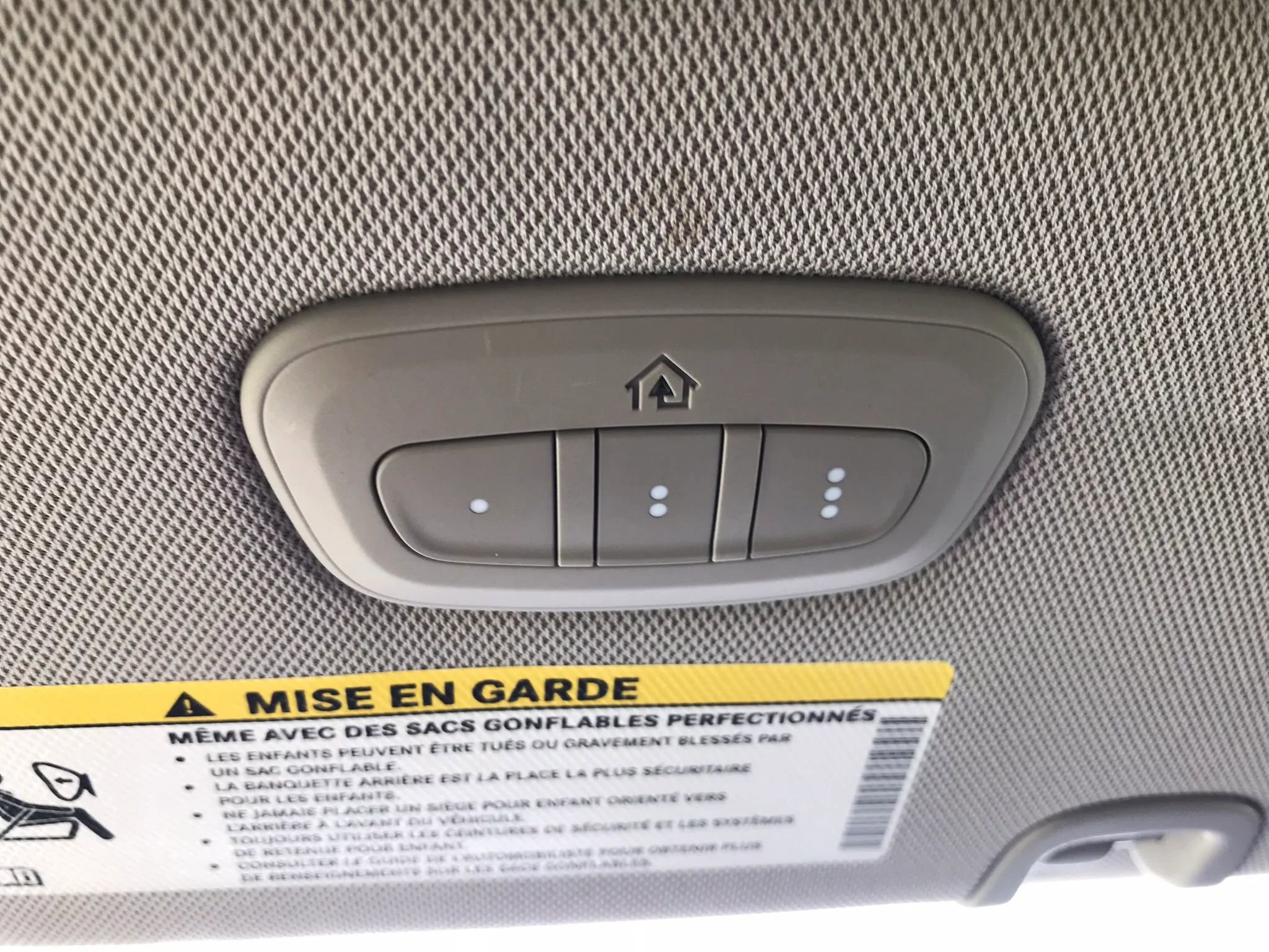 Used 2021 Chrysler Voyager Lxi FWD image 20