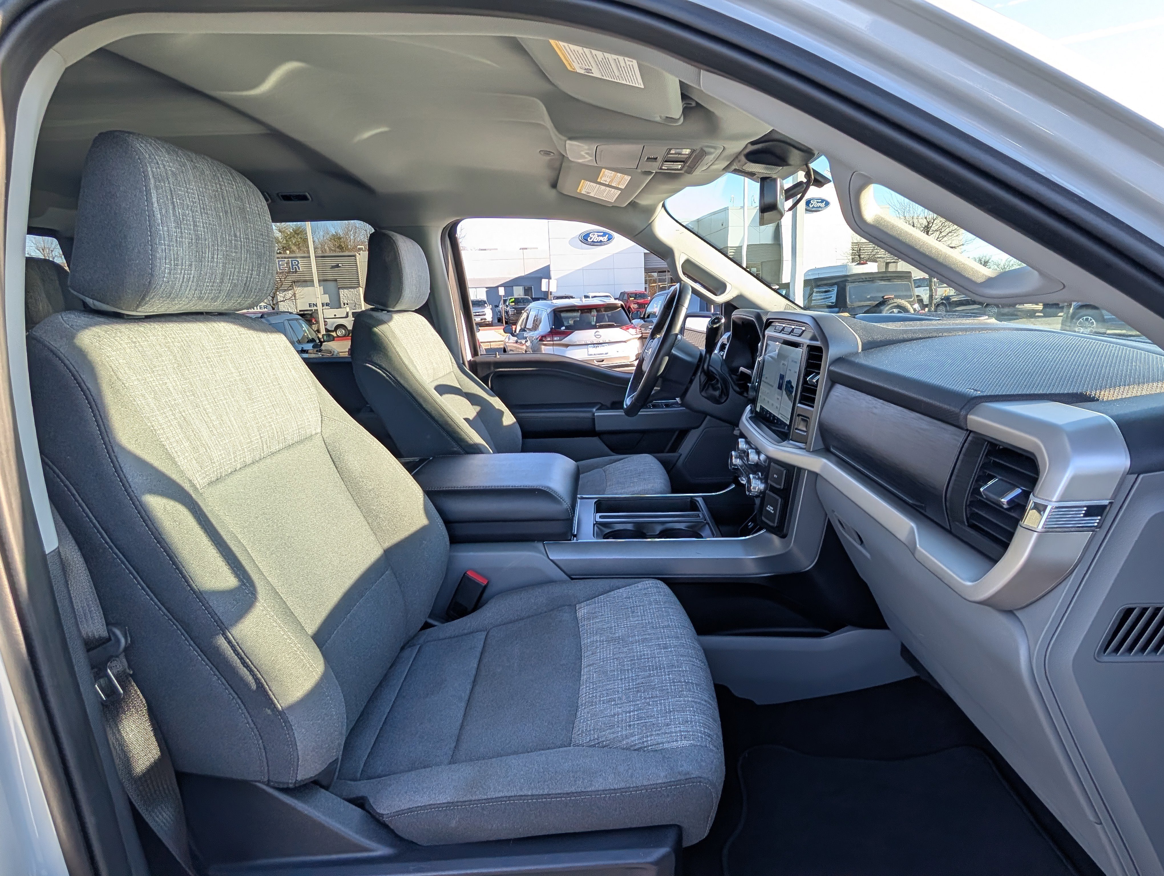 Certified 2022 Ford F150 XLT w/ Equipment Group 302A High image 10