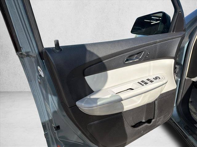 Used 2009 GMC Acadia SLE FWD image 9