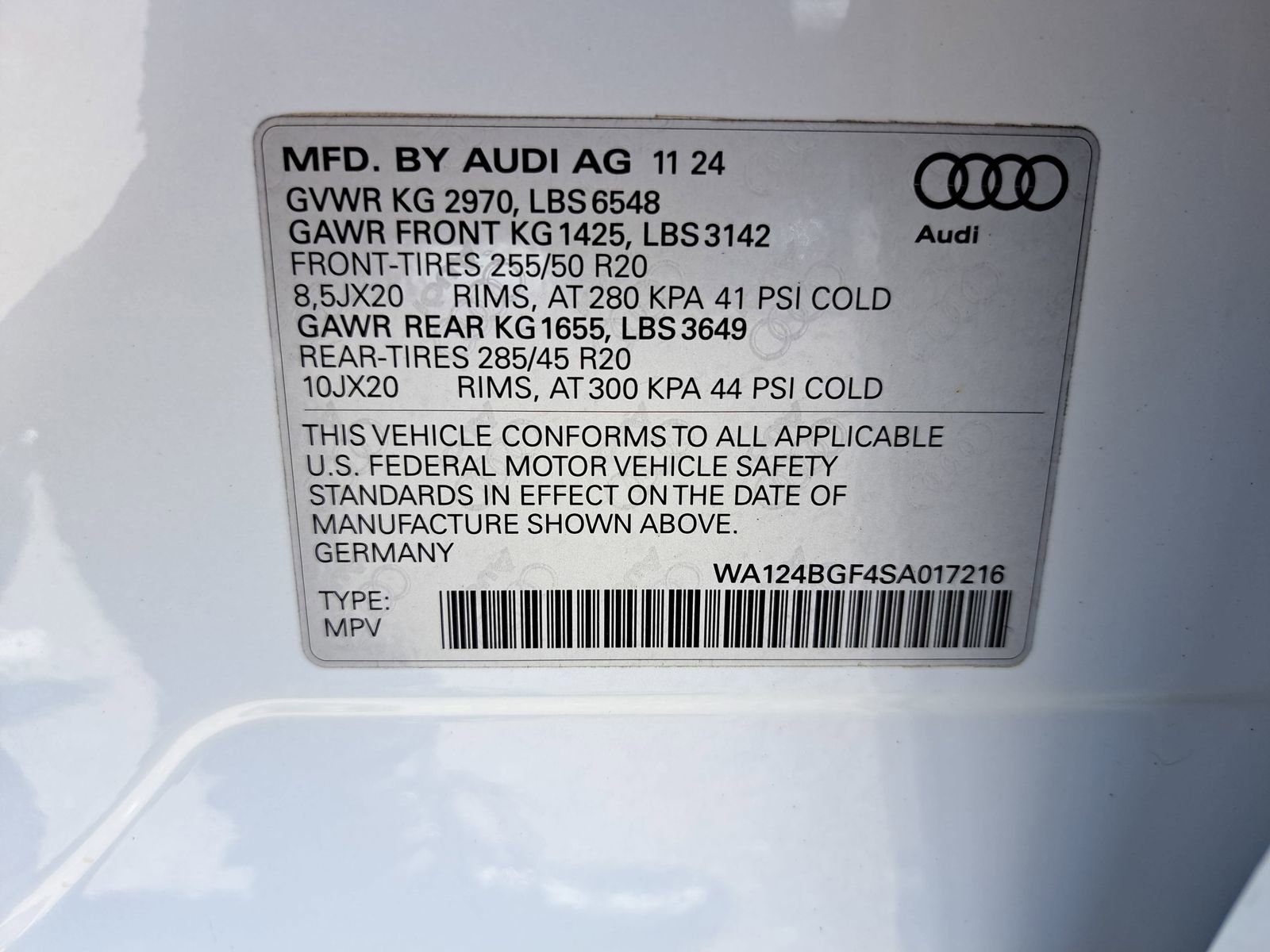 Certified 2025 Audi Q6 e-tron Premium Plus w/ Premium Plus AWD/4WD image 39