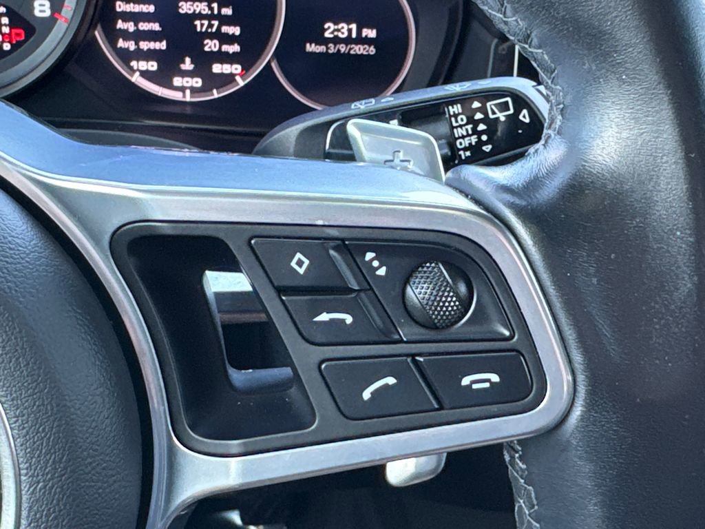 Used 2022 Porsche Cayenne Base image 25