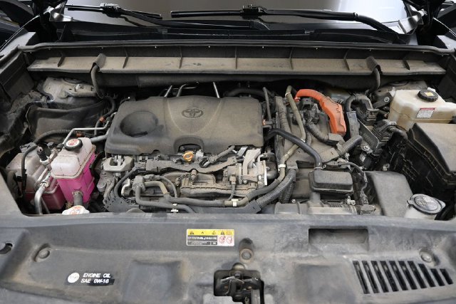 Used 2021 Toyota Highlander XLE AWD/4WD image 9