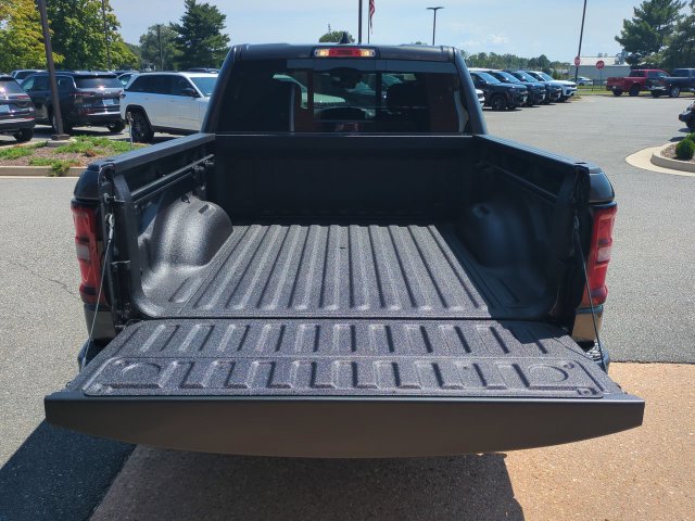 New 2027 RAM 1500 Express AWD/4WD image 13