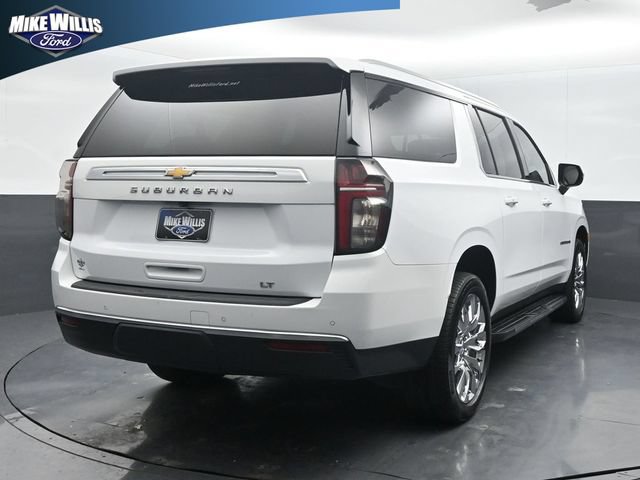 Used 2022 Chevrolet Suburban LT RWD image 7
