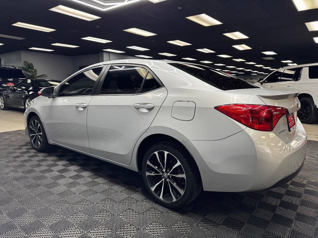 Used 2019 Toyota Corolla SE w/ Carpet Mat Package (TMS) FWD image 9
