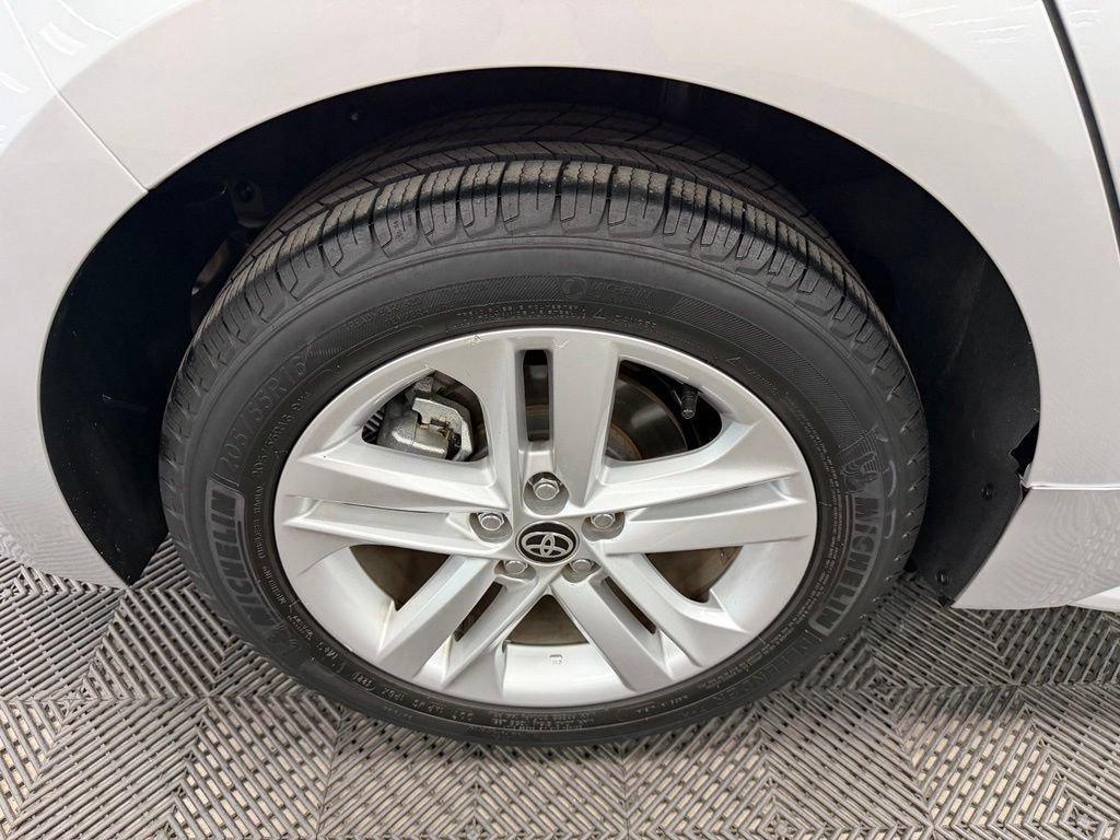 Used 2020 Toyota Corolla SE w/ Carpet Mat Package FWD image 19