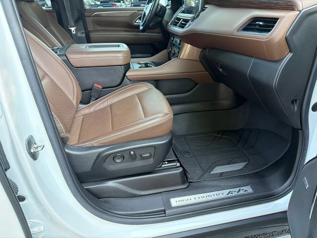 Used 2023 Chevrolet Tahoe High Country AWD/4WD image 13