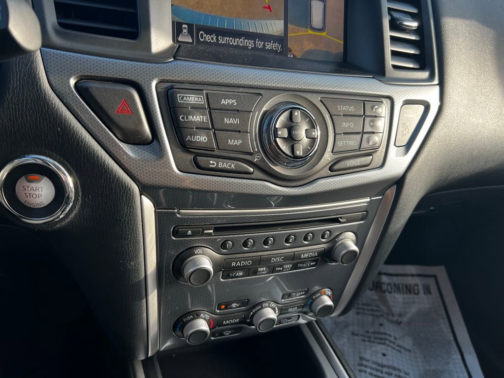 Used 2020 Nissan Pathfinder SL image 12