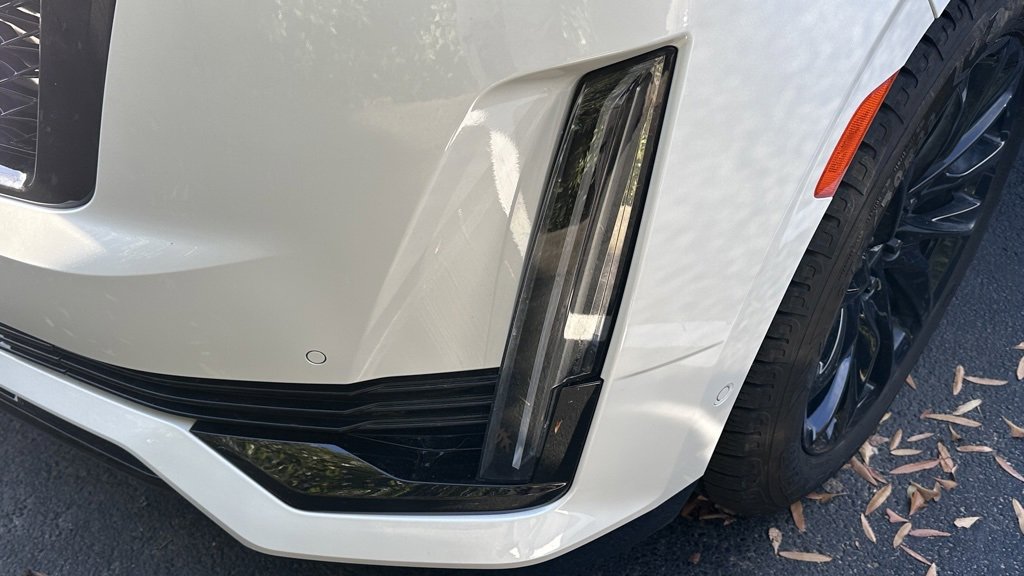 Used 2023 Cadillac Escalade Sport Platinum w/ LPO, ONYX Package image 14