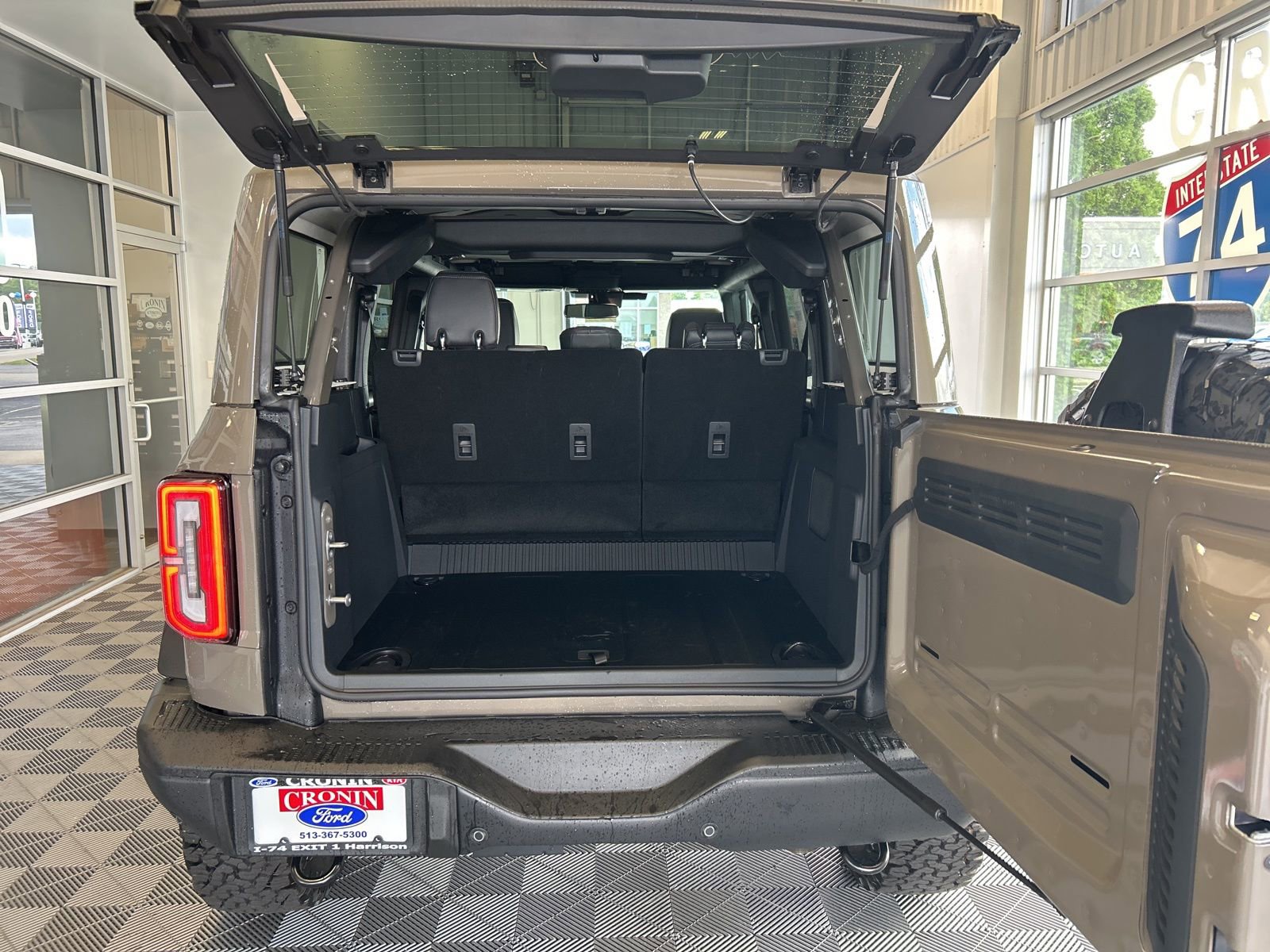 New 2025 Ford Bronco Badlands image 11