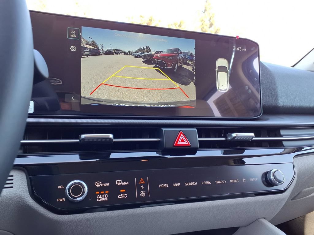 Used 2026 Kia Sportage EX FWD image 16