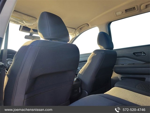 New 2025 Nissan Pathfinder SV w/ Black Appearance Package image 13