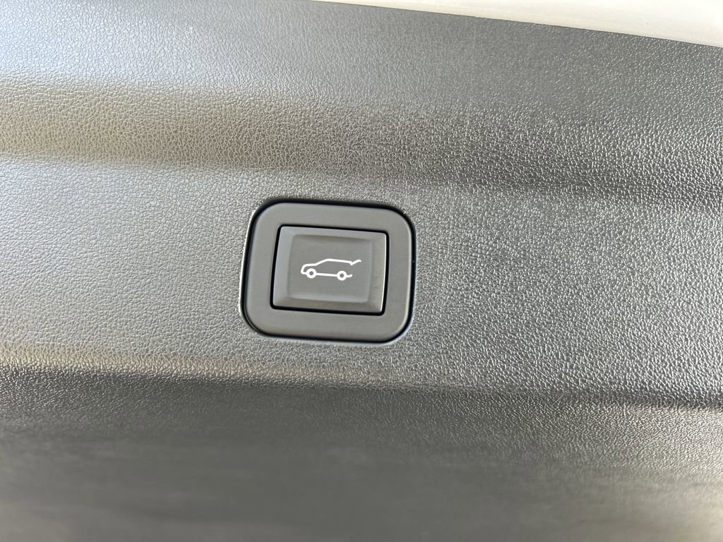 New 2026 Cadillac Escalade IQL Sport 1 w/ LPO, ONYX Package image 11