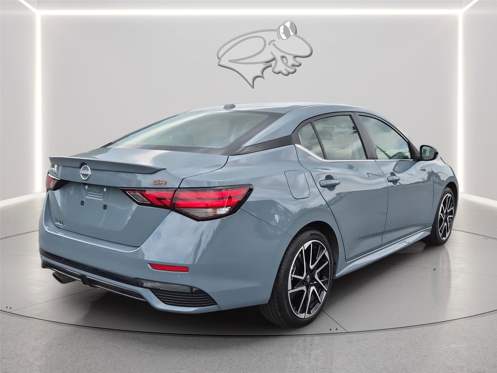 Used 2024 Nissan Sentra SR w/ Trunk Package FWD image 5