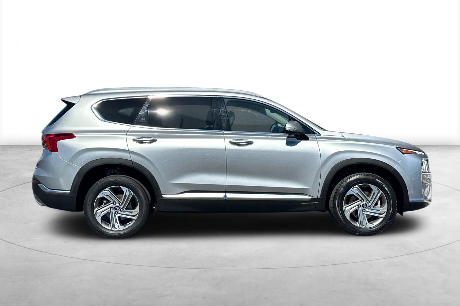 Used 2021 Hyundai Santa Fe SEL w/ Convenience Package AWD/4WD image 7