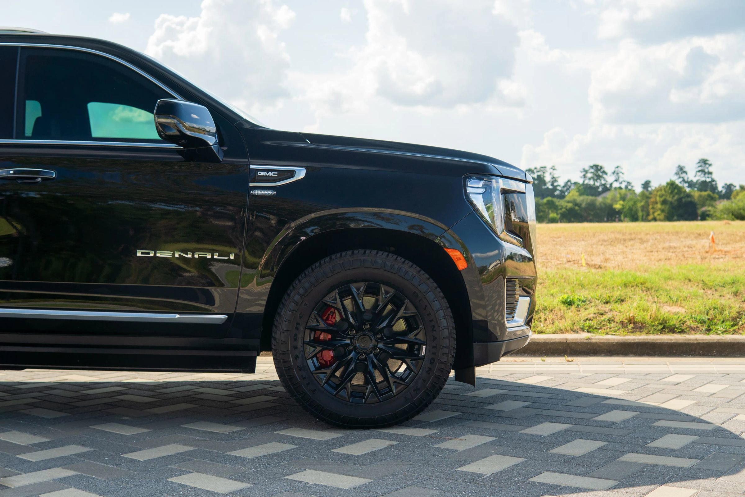 Used 2024 GMC Yukon Denali w/ Max Trailering Package image 14