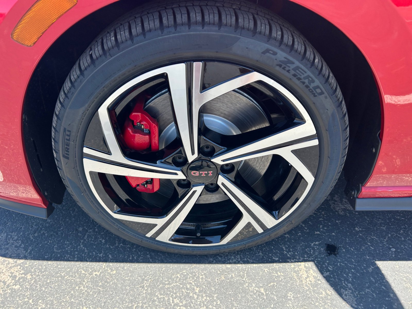 New 2026 Volkswagen GTI SE FWD image 25