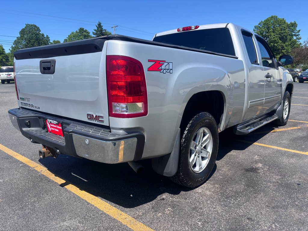 Used 2011 GMC Sierra 1500 SLE w/ Power Tech Package AWD/4WD image 6