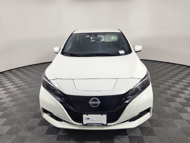 Used 2025 Nissan Leaf S FWD image 8