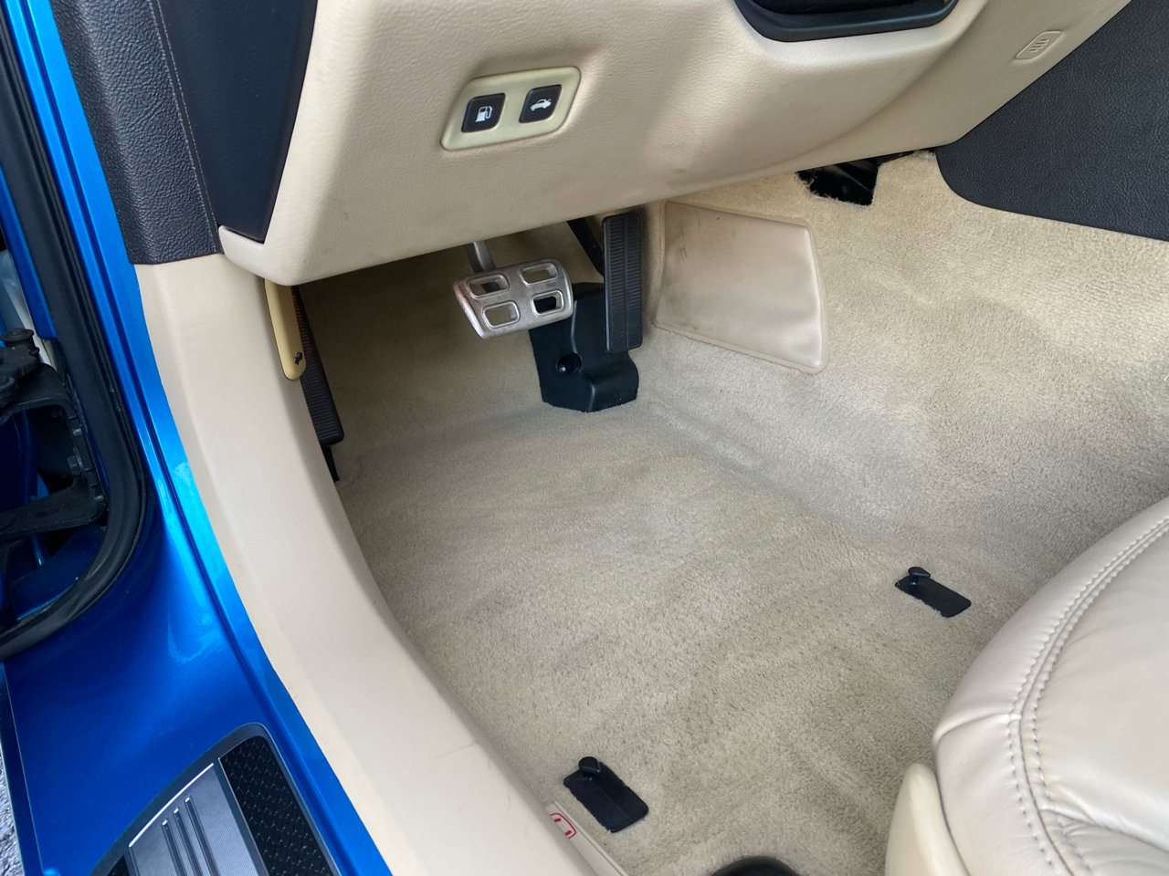 Used 2009 Chevrolet Corvette Convertible w/ Preferred Equipment Group image 24