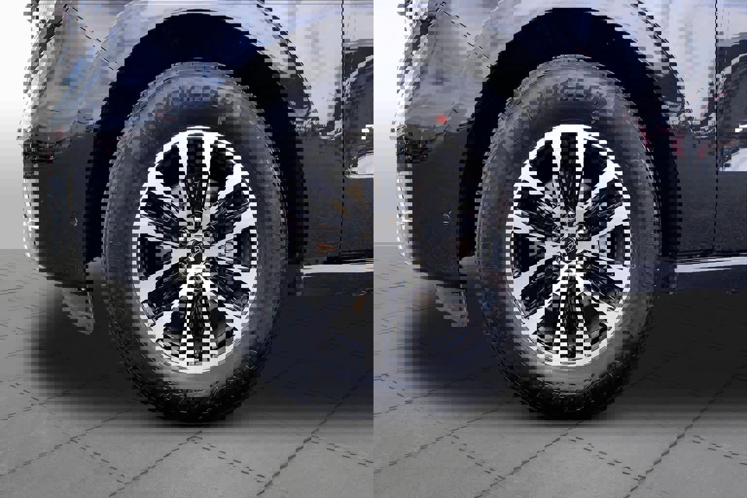 Used 2025 Ford Expedition Platinum AWD/4WD image 11