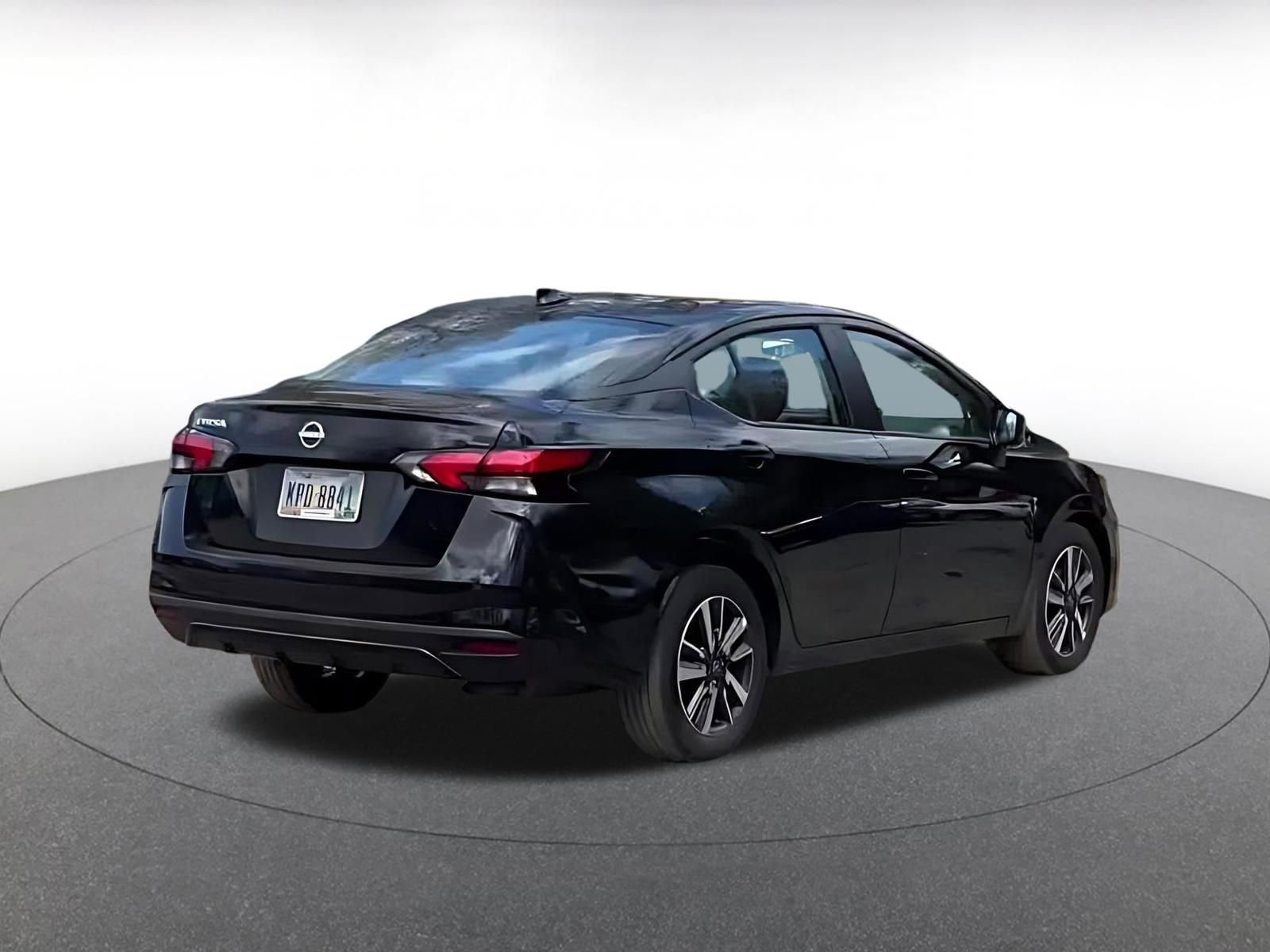 Used 2025 Nissan Versa SV FWD image 14