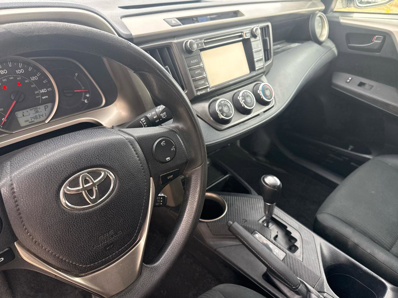 Used 2014 Toyota RAV4 LE image 28