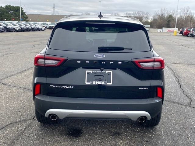 Used 2023 Ford Escape Platinum image 4