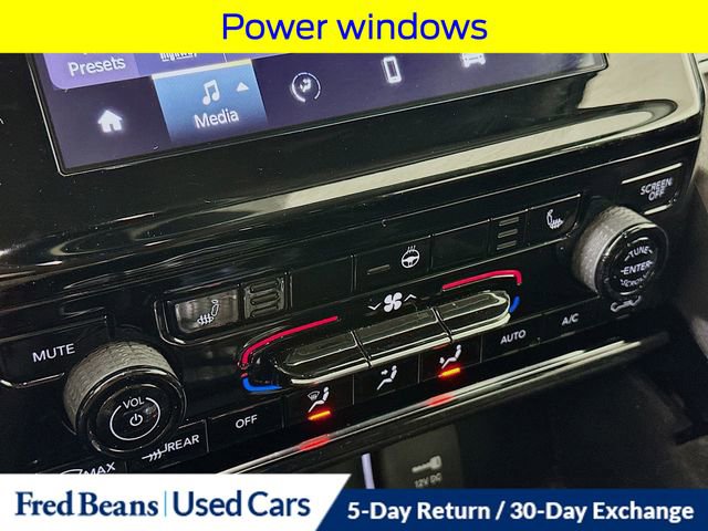 Used 2021 Jeep Grand Cherokee L Laredo w/ Luxury Tech Group I image 19