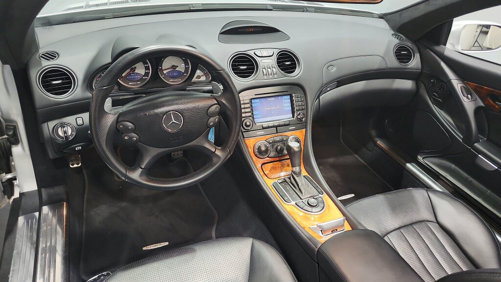 Used 2007 Mercedes-Benz SL 55 AMG image 28
