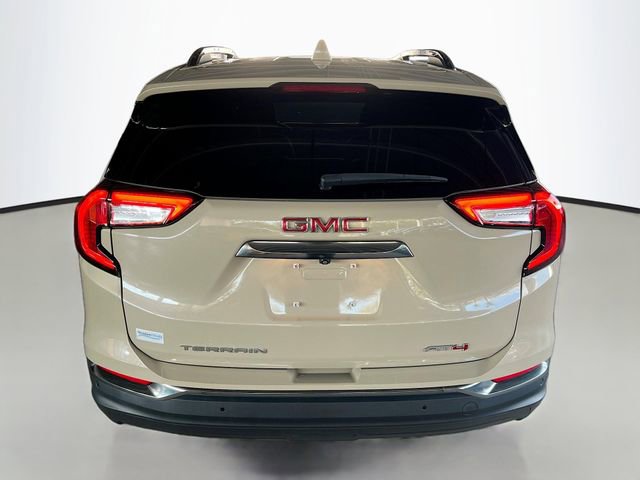 Used 2022 GMC Terrain AT4 w/ Infotainment Package II image 7