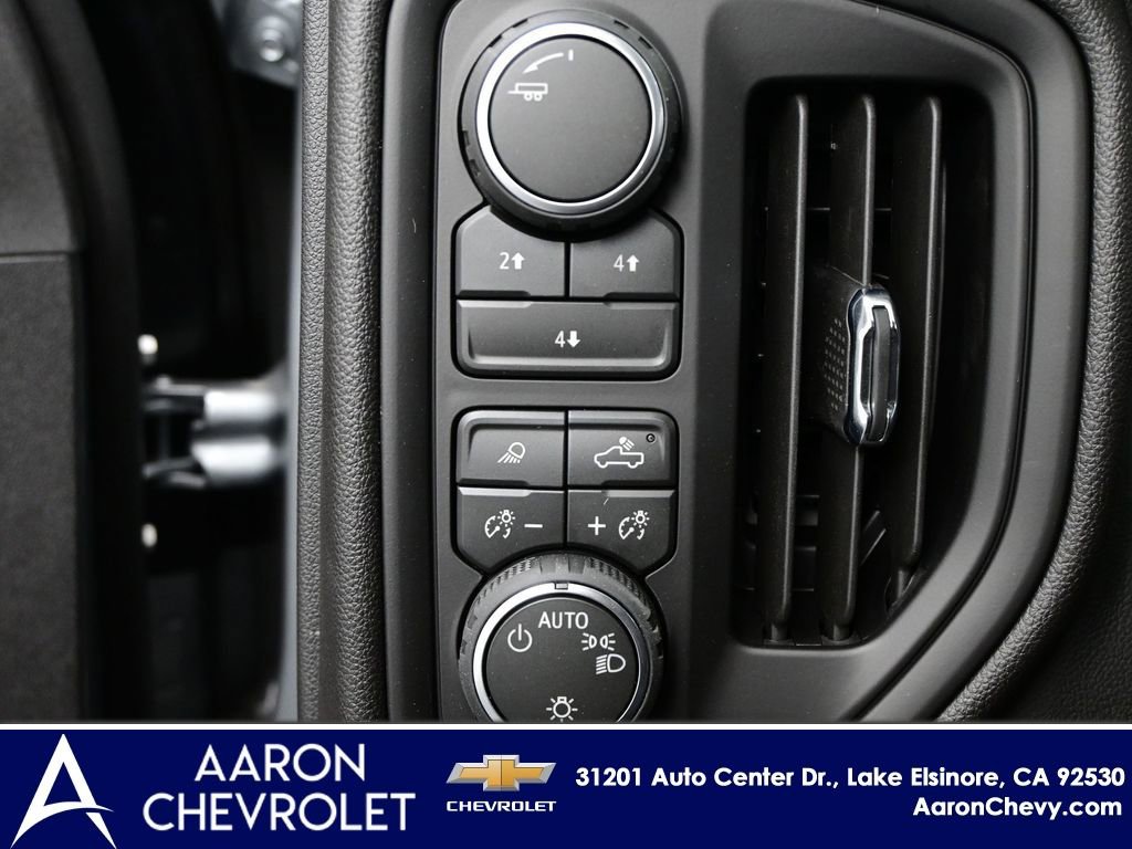 New 2026 Chevrolet Silverado 2500 Custom w/ Custom Value Package AWD/4WD image 20