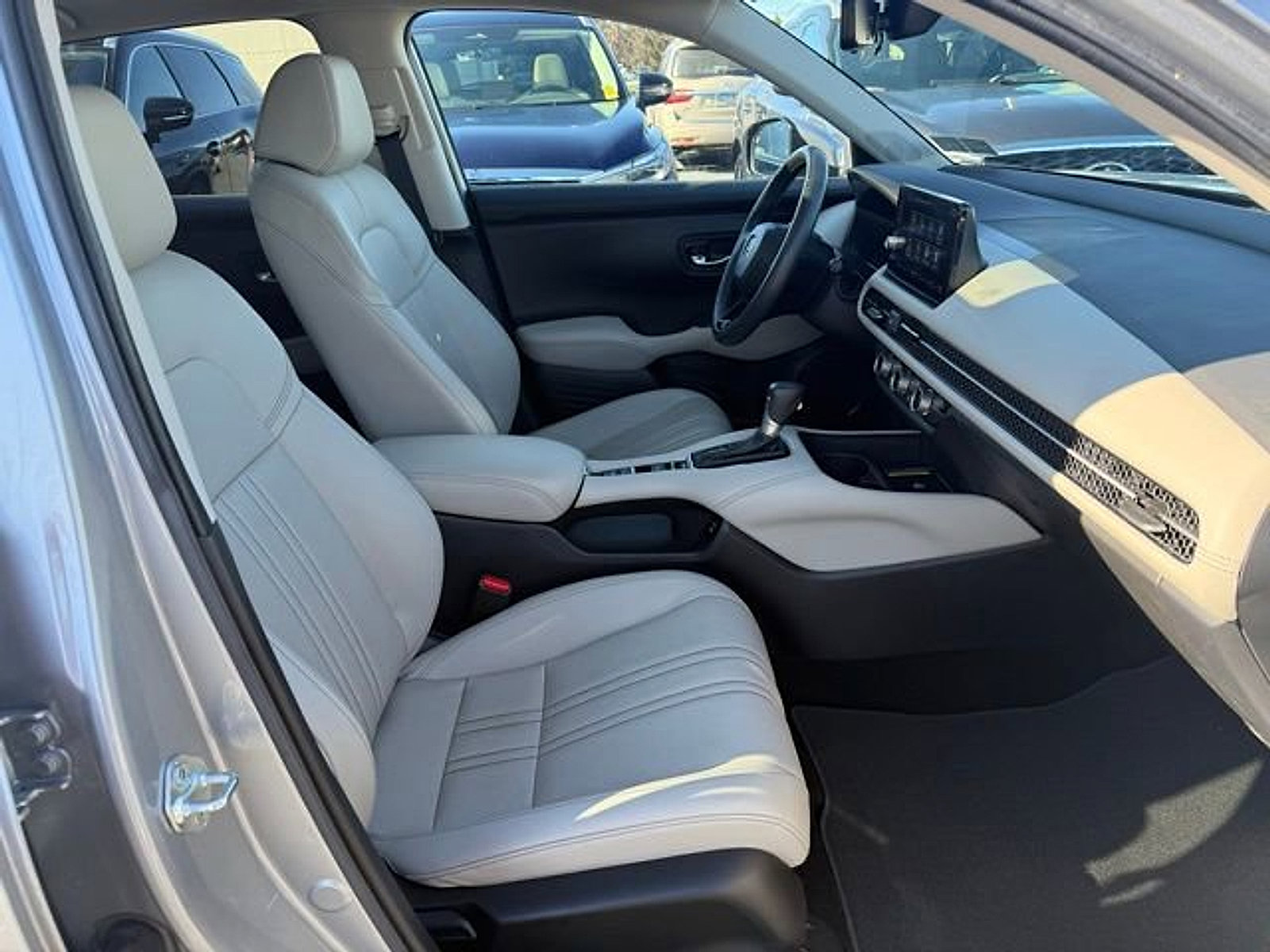 Used 2024 Honda HR-V EX-L image 27