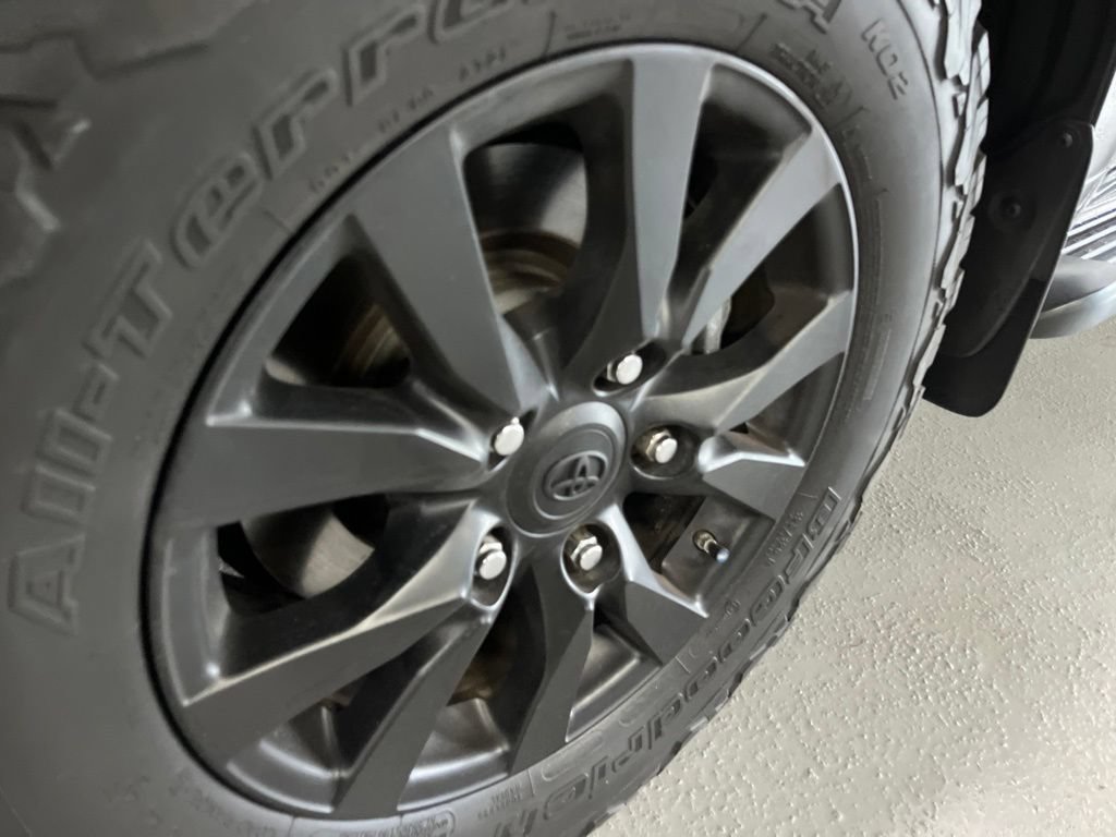 Used 2016 Toyota Land Cruiser AWD/4WD image 7