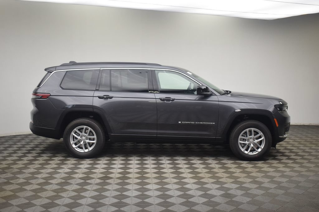 New 2026 Jeep Grand Cherokee L Laredo w/ Trailer Tow Package AWD/4WD image 3