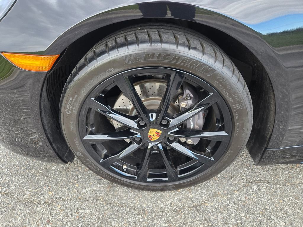 Used 2019 Porsche 718 Boxster RWD image 10