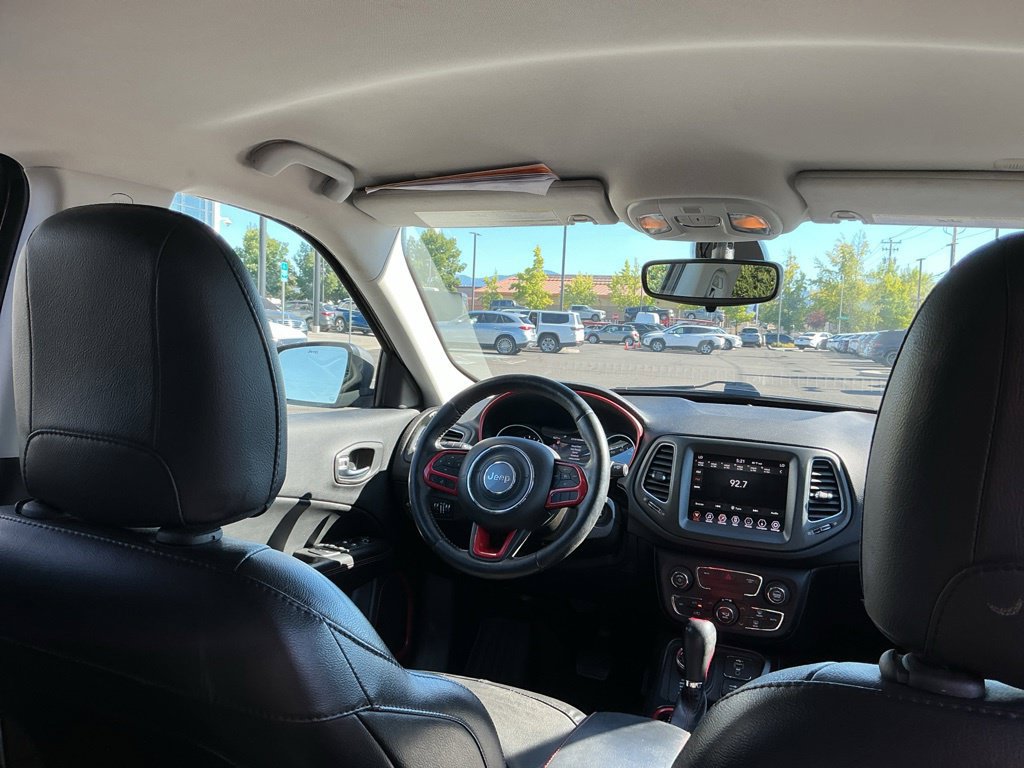 Used 2020 Jeep Compass Trailhawk AWD/4WD image 22
