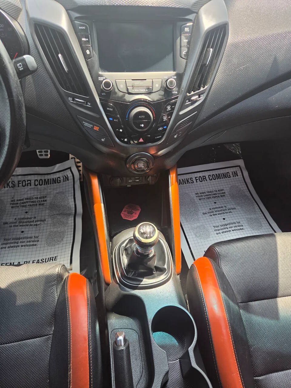 Used 2016 Hyundai Veloster Turbo w/ Option Group 04 FWD image 9