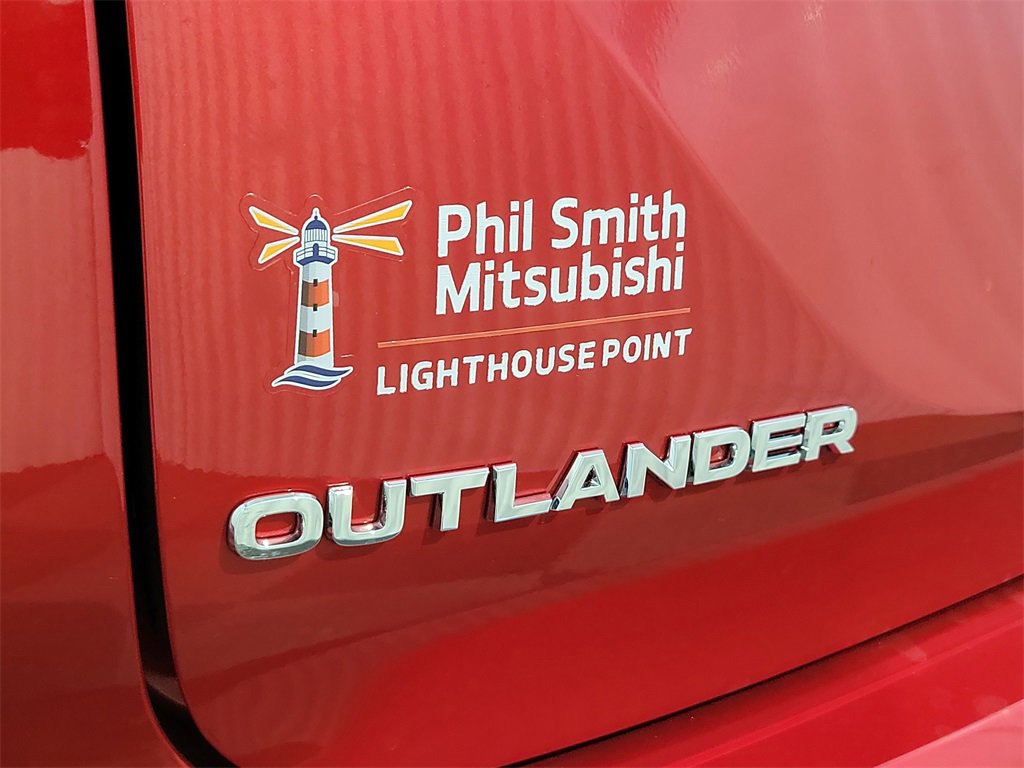 New 2025 Mitsubishi Outlander SE image 5